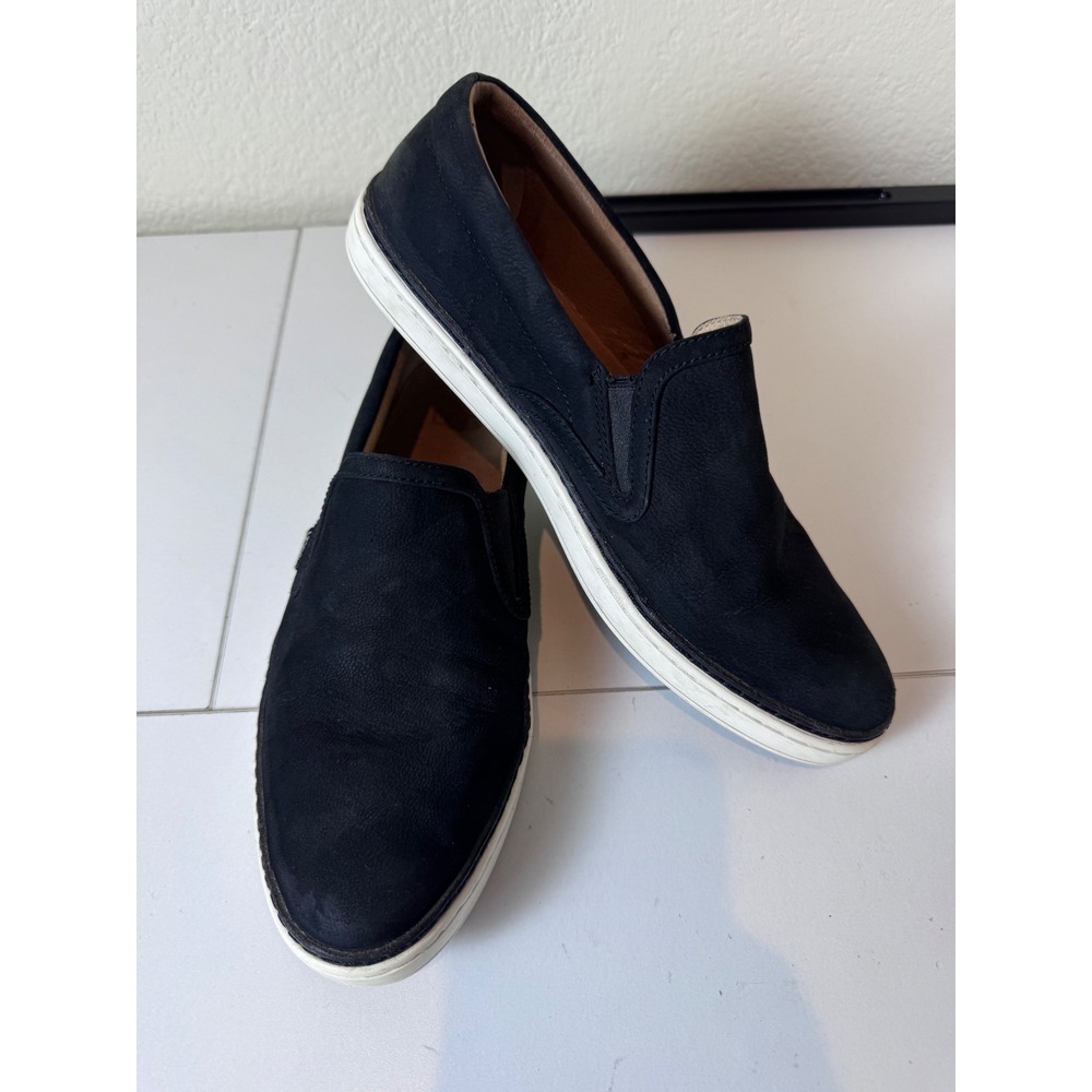 UGG Jass Slip On Sneakers Women Size 8 Black Leather Minimalist Classic Comfort